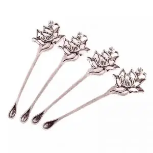 Metal spoon silver flower design
