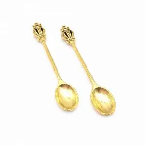 Metal spoon gold crown design