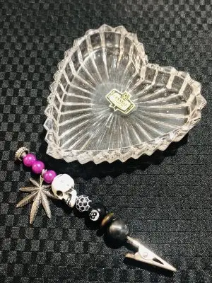 Vintage glass dish and clip set