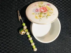 Vintage stash bowl clip set