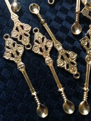 Gold medicine flower snuff spoon 5cm