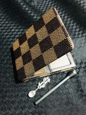 Designer snuff set Bee design print mirror